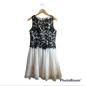 London Dress Company Dress Ella Fit n Flare Lace Overlay Womens Size 10 NEW